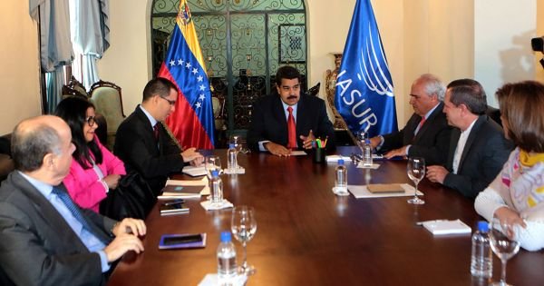Bachelet, Duhalde, Mujica and other Latin American leaders asked Maduro to restore Unasur