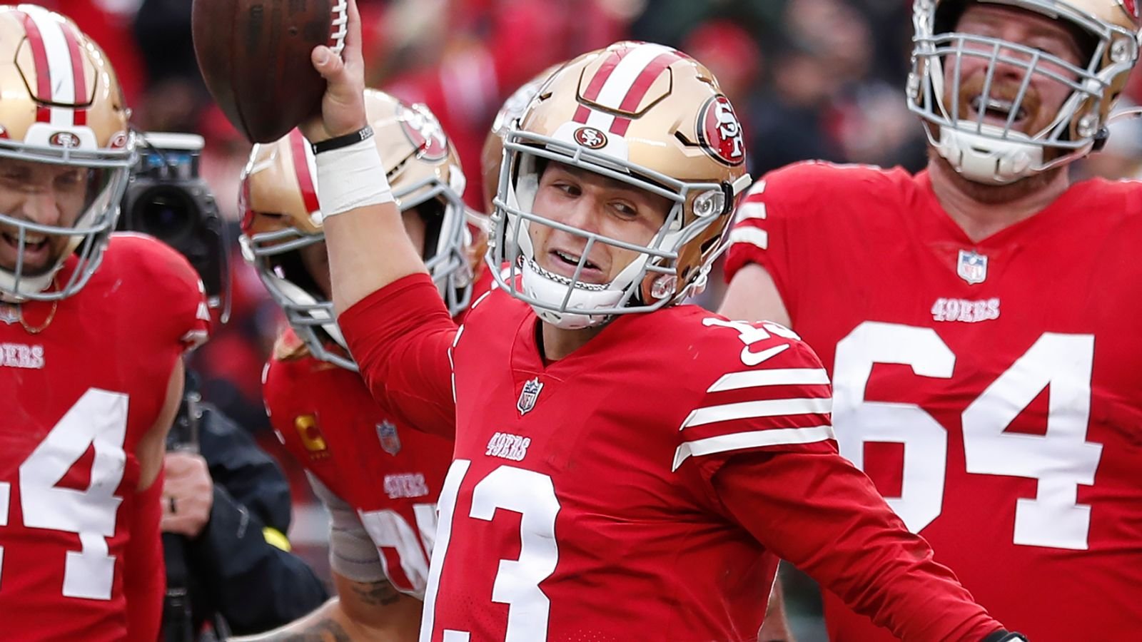 NFL Week 14 results: Brock Purdy stars as Niners dominate Tom Brady's Bucs; Eagles crush Giants to clinch playoff spot