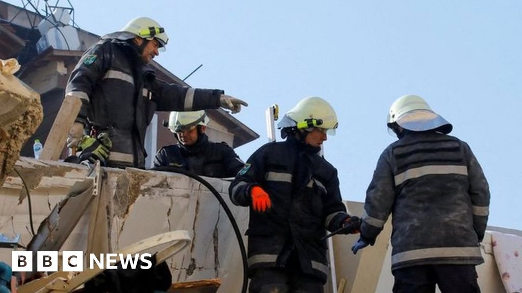 Turkey earthquake rescue efforts disrupted by security concerns