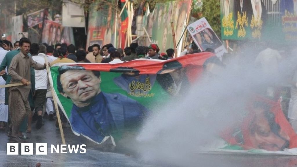 Imran Khan decries arrest attempt amid violence in Pakistan
