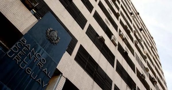 Uruguay's Executive to cover for Central Bank's deficit