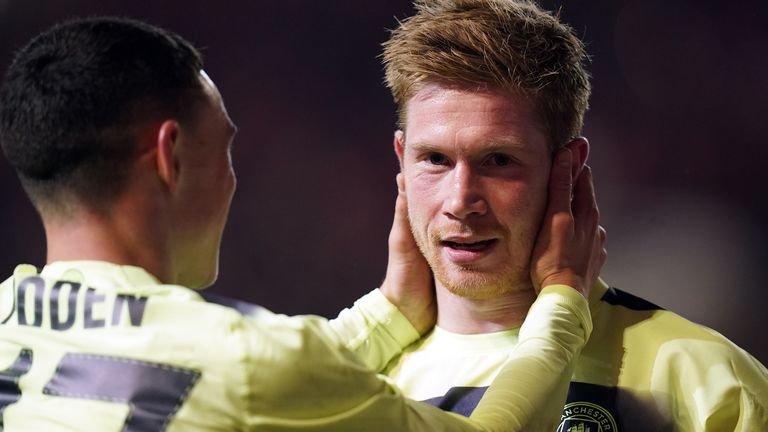 Kevin de Bruyne celebrates making it 3-0