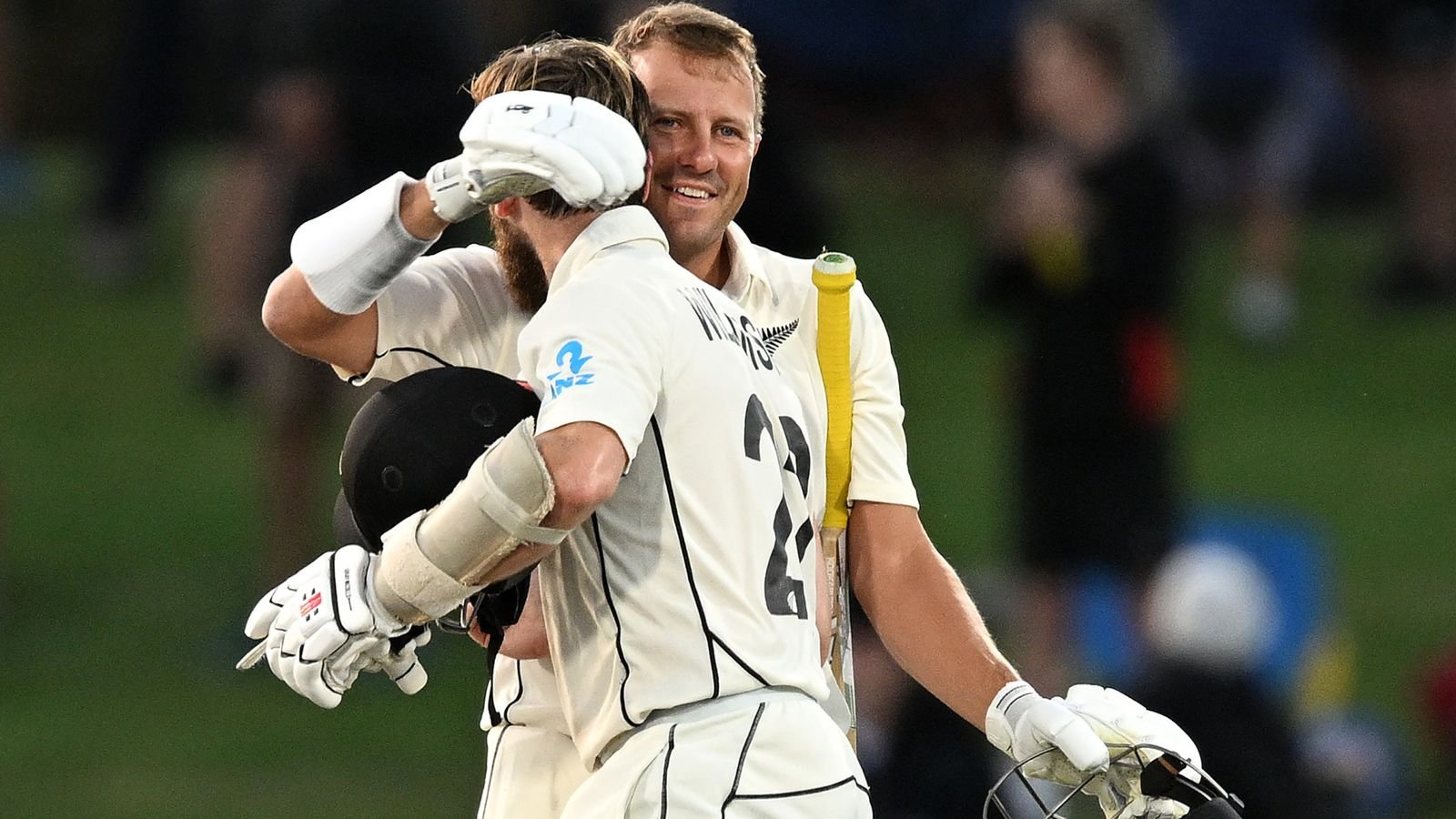 Neil Wagner and Kane Williamson scrambled a single off the last ball to secure a two-wicket win for New Zealand against Sri Lanka