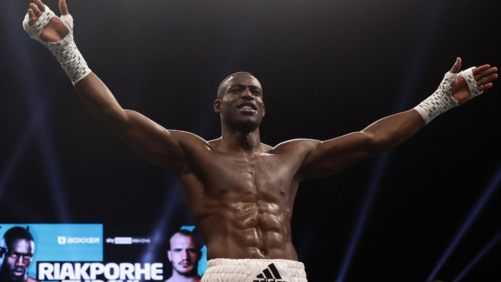 Richard Riakporhe wants 'the best British showdown' with WBO cruiserweight champion Lawrence Okolie