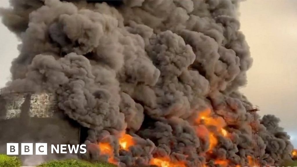 Ukraine war: Crimea oil tank set ablaze by reported drone