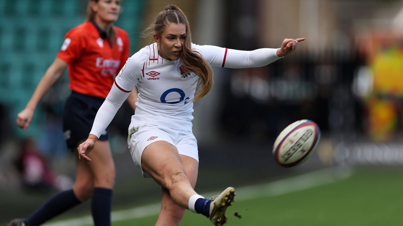England coach Simon Middleton calls for goal-kicking change in women's rugby, says current system 'unfair'