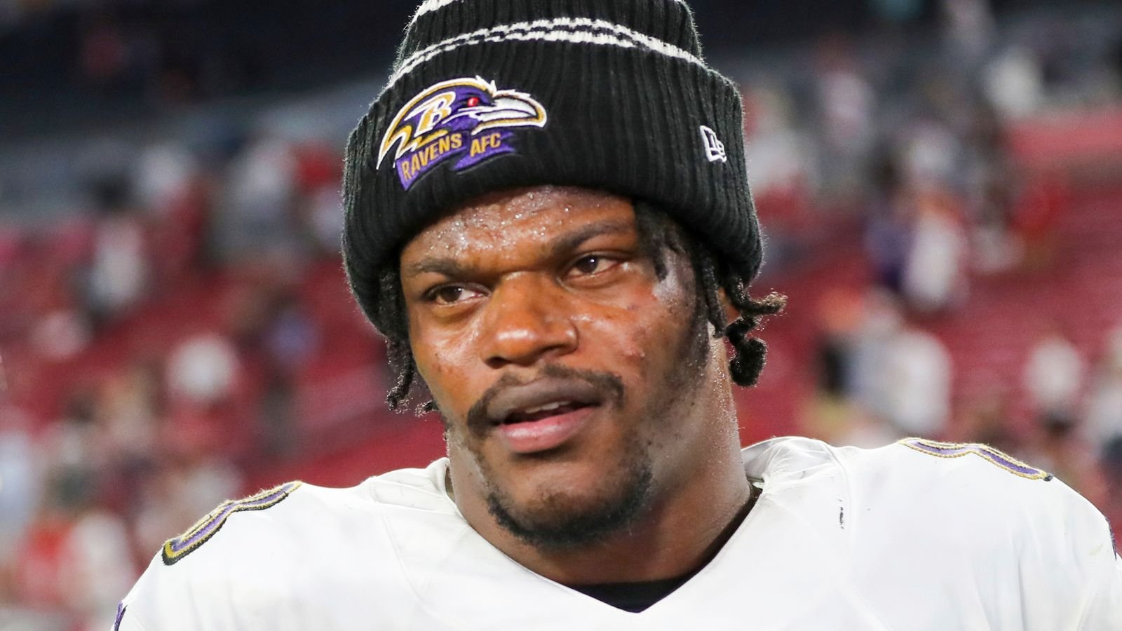 Lamar Jackson agrees record-breaking 'mega deal' to stay with Baltimore Ravens