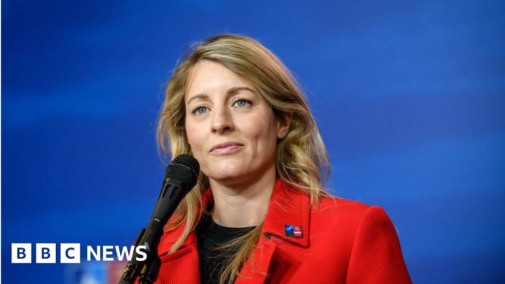 Canada considers expelling Chinese diplomats for targeting MP