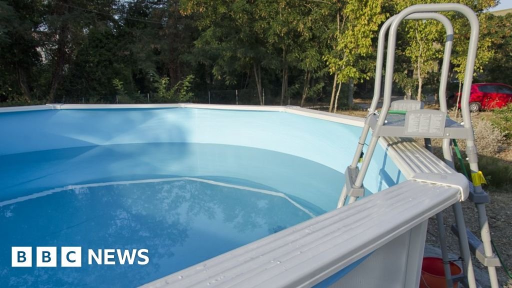 Drought prompts French ban on garden swimming pools