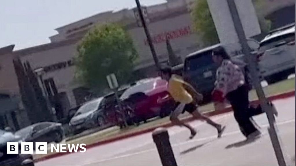 Texas shooting: People flee as gunshots are heard