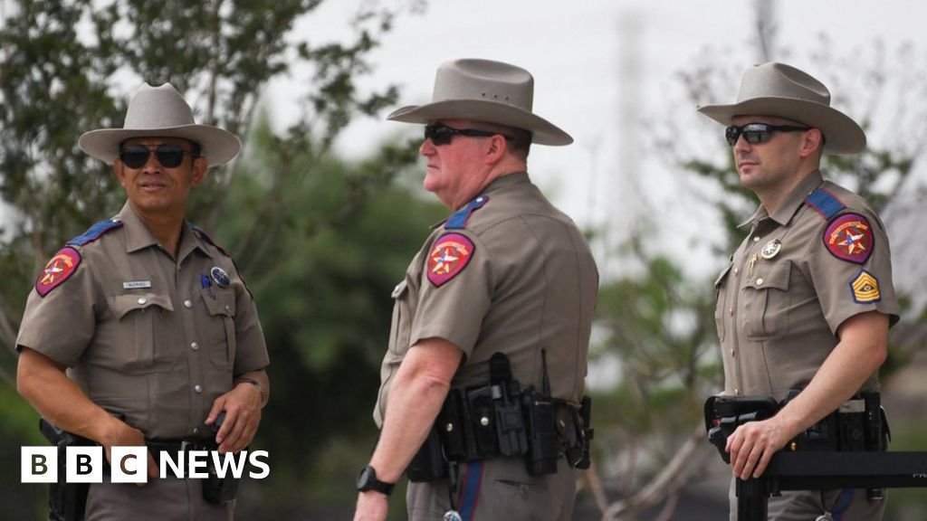 Texas mall shooting: Officials probe gunman's possible far-right links