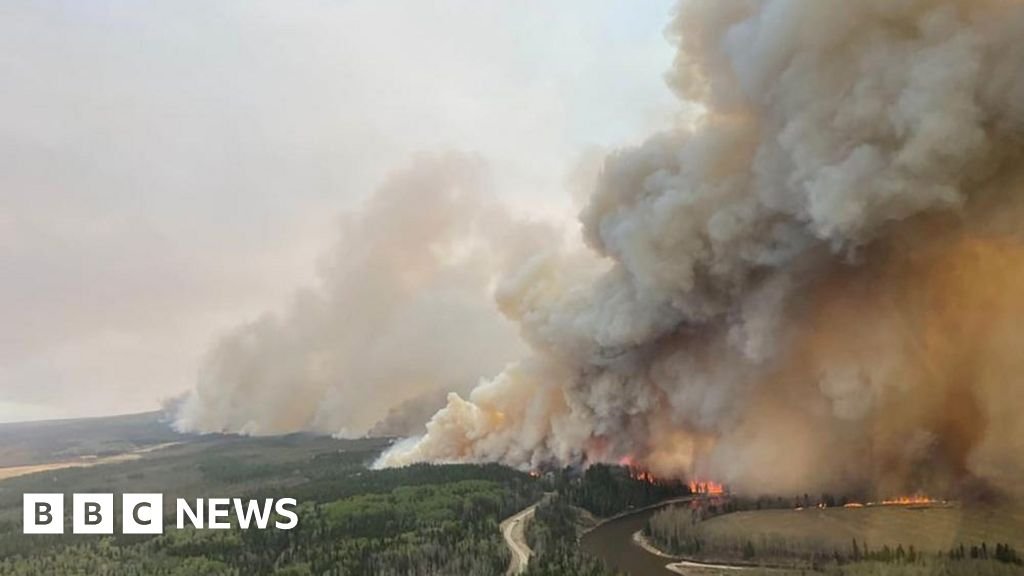 Alberta asks for help from military to battle wildfires