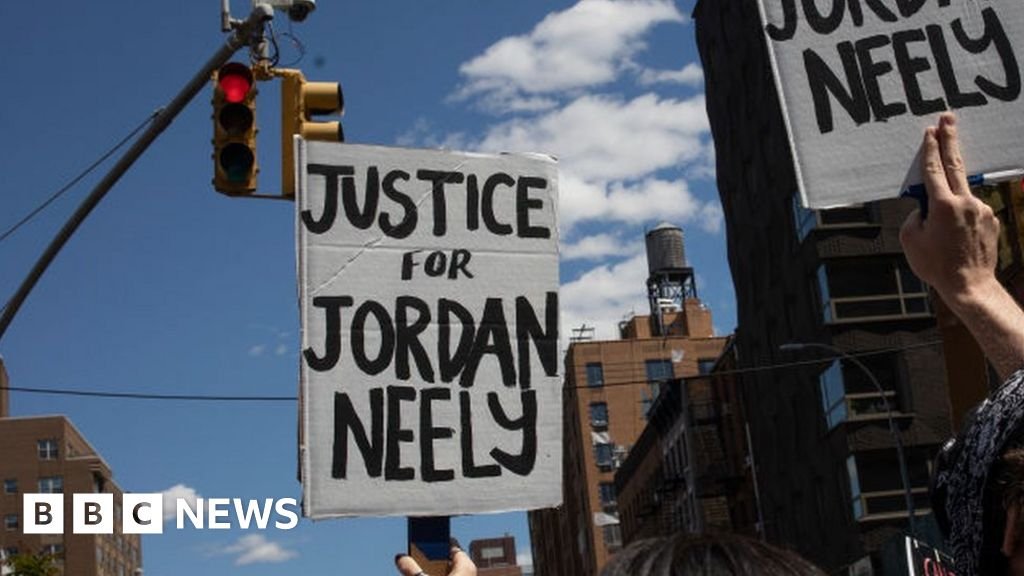 Jordan Neely: Ex-Marine to be charged over New York subway death