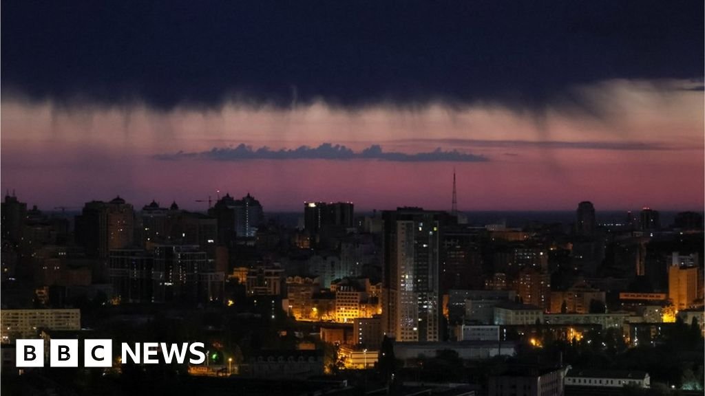 Ukraine war: Kyiv comes under missile attack