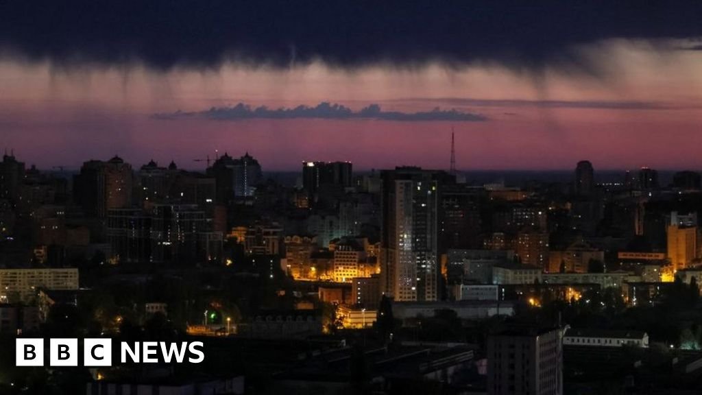 Ukraine war: Russian missile attack on Kyiv ongoing, mayor says