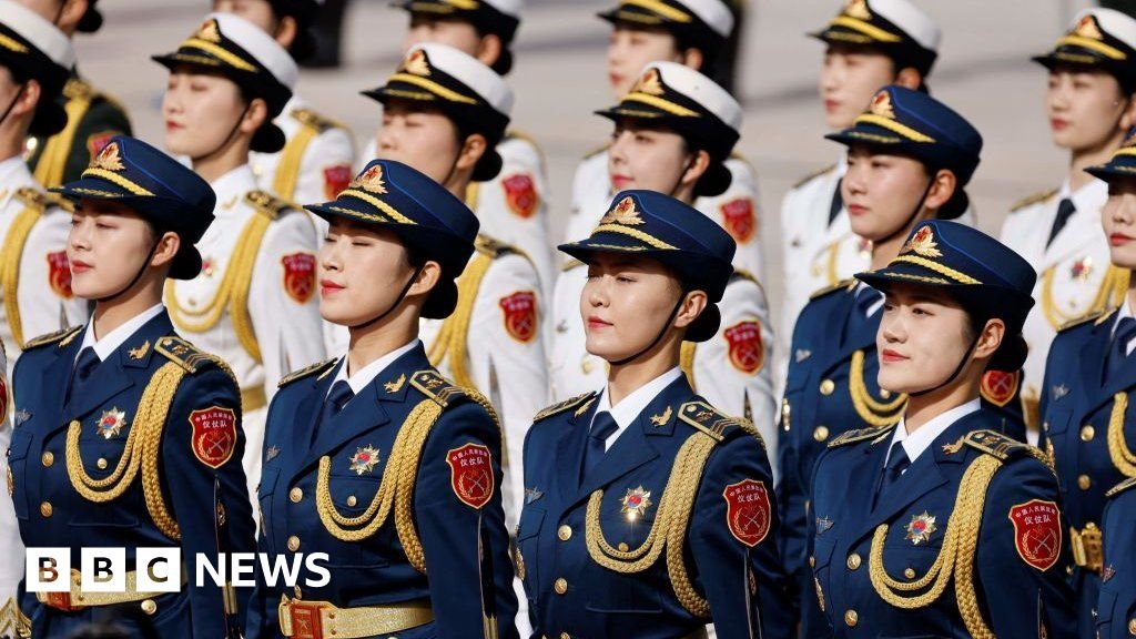 Chinese comedian arrested after joke about army