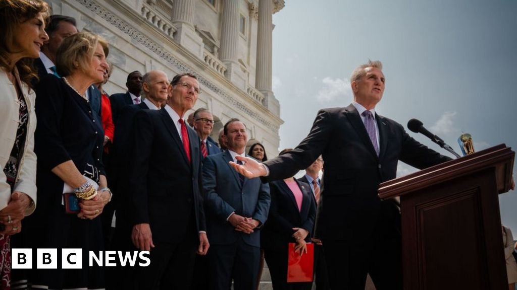 Republicans and White House resume debt ceiling talks