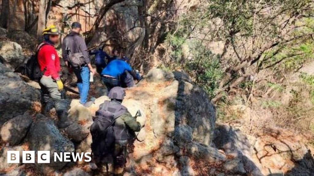 Mexican police find 45 bags of human remains