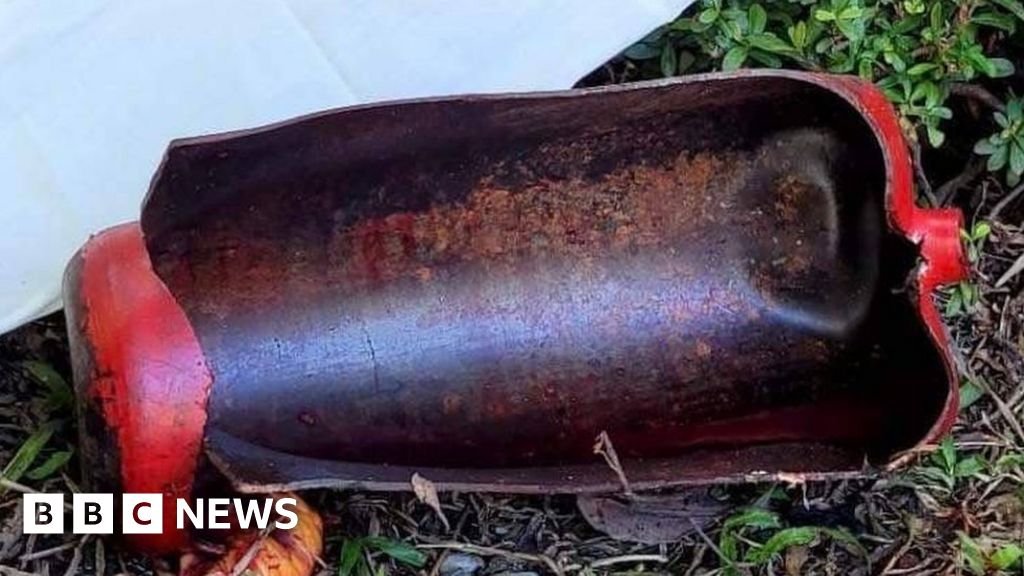 Thailand: Exploding extinguisher kills student during fire drill