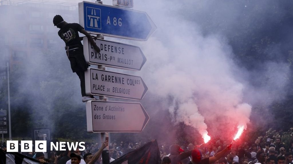 France shooting: Policeman charged over teen's traffic stop death