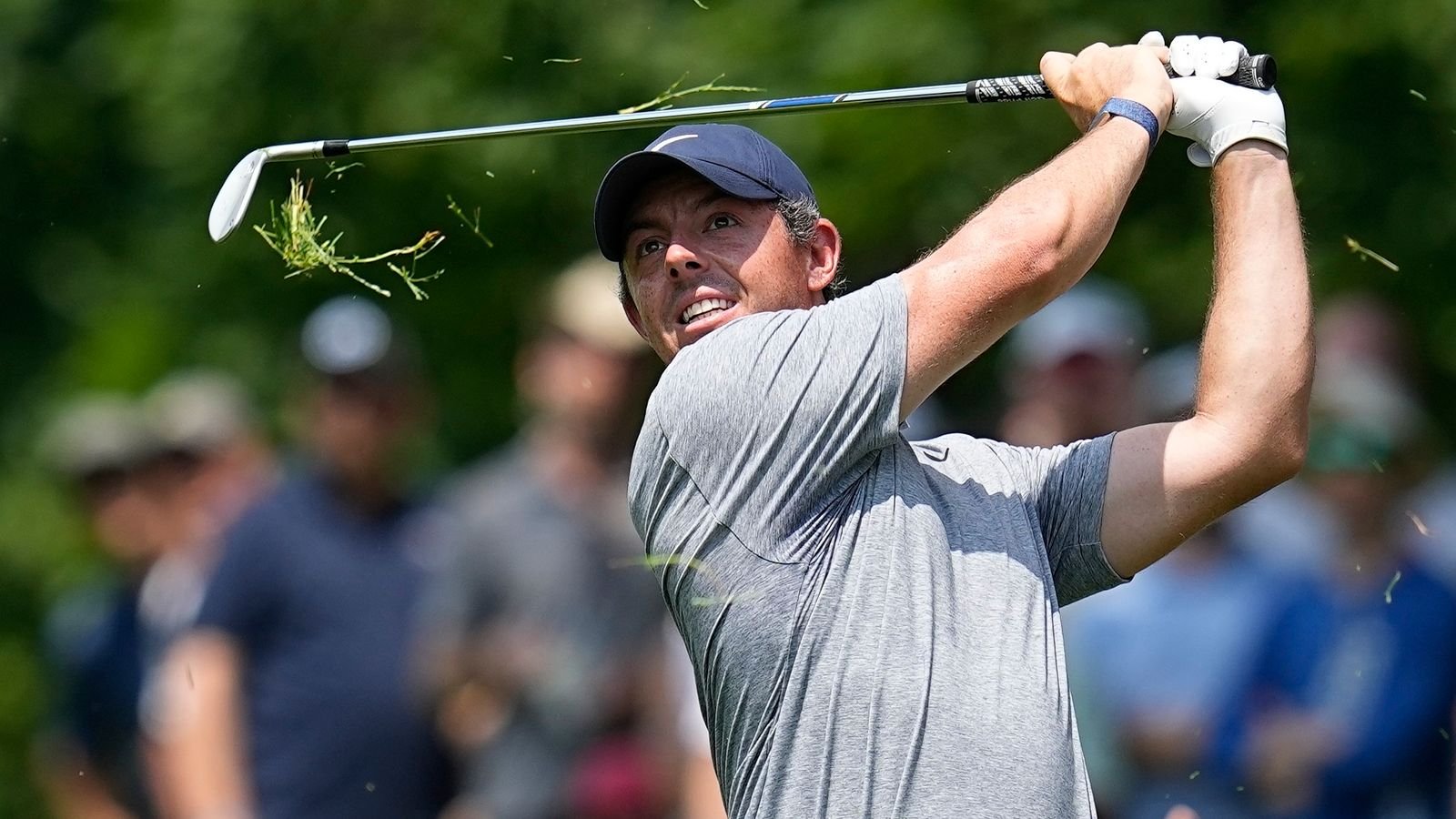 Rory McIlroy tied for lead at Memorial tournament | ‘I’m battling and hanging in there!’