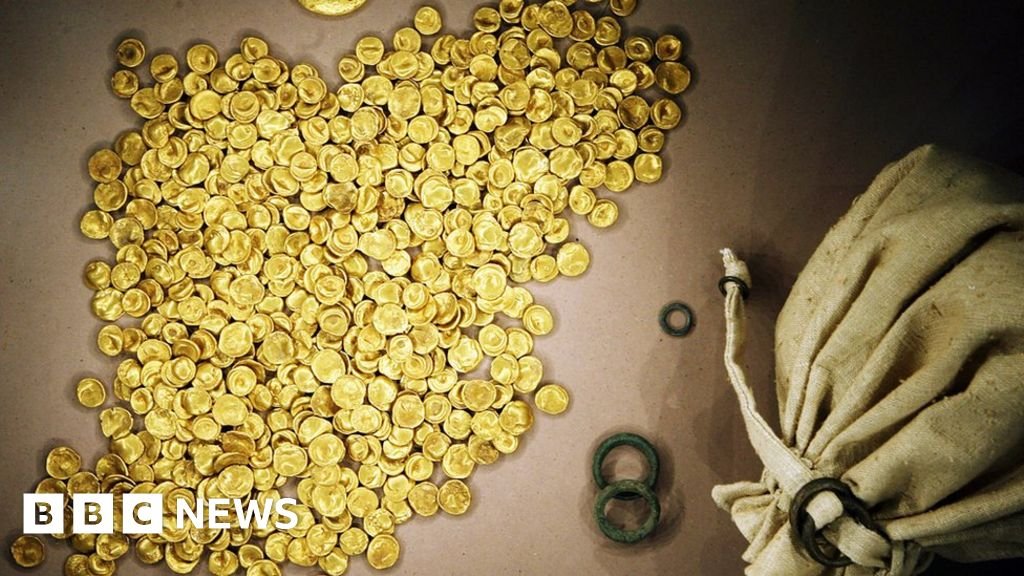 Four arrested over €1.6m Celtic coin theft