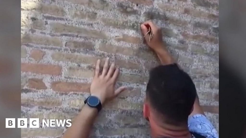 Colosseum: Tourist who carved on wall 'unaware of arena's age'