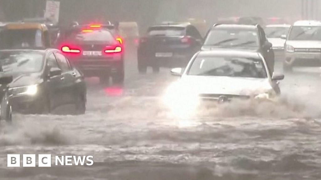 Watch: Cars plough through massive Delhi flooding