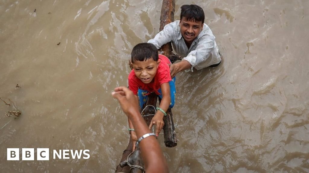 Delhi floods: Key roads under water as Yamuna river swells
