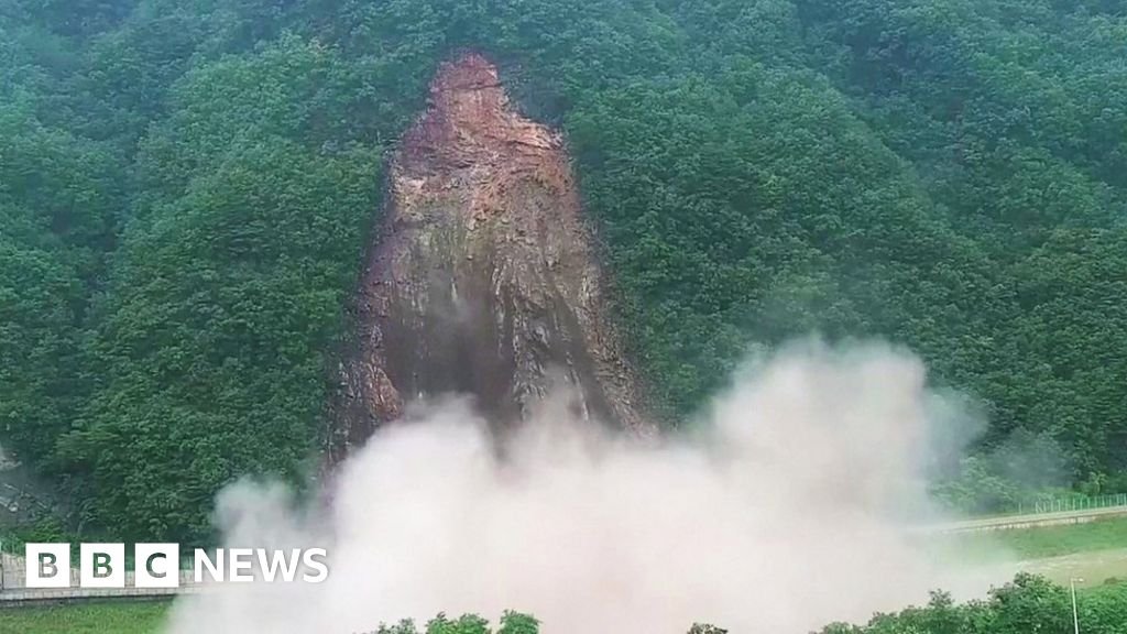 Landslides and floods wreak havoc in South Korea