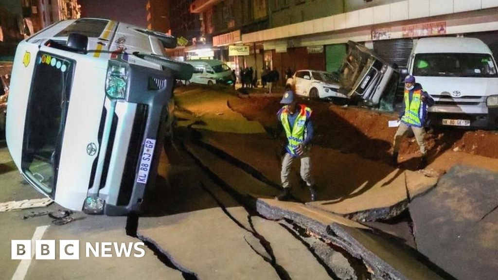 Johannesburg explosion: South Africa concern over second possible gas explosion