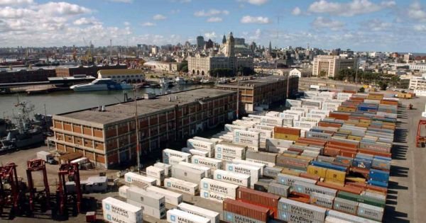 Uruguayan exports drop again in June
