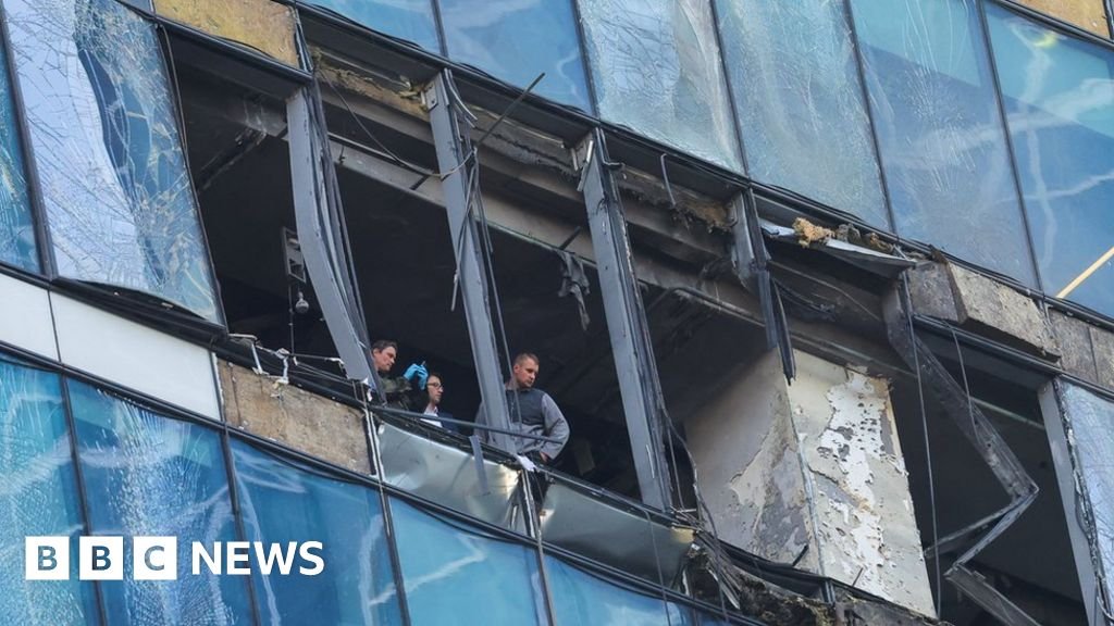 Moscow drone attacks: Residents shrug off skyscraper strikes