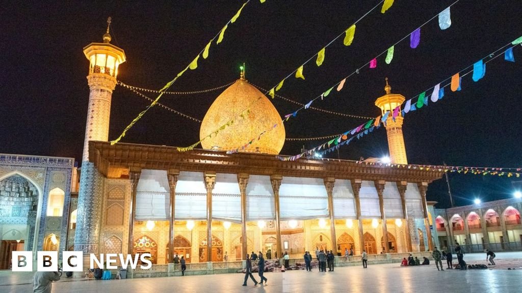 Iran attack: Shiraz shine gun attack leaves at least four dead