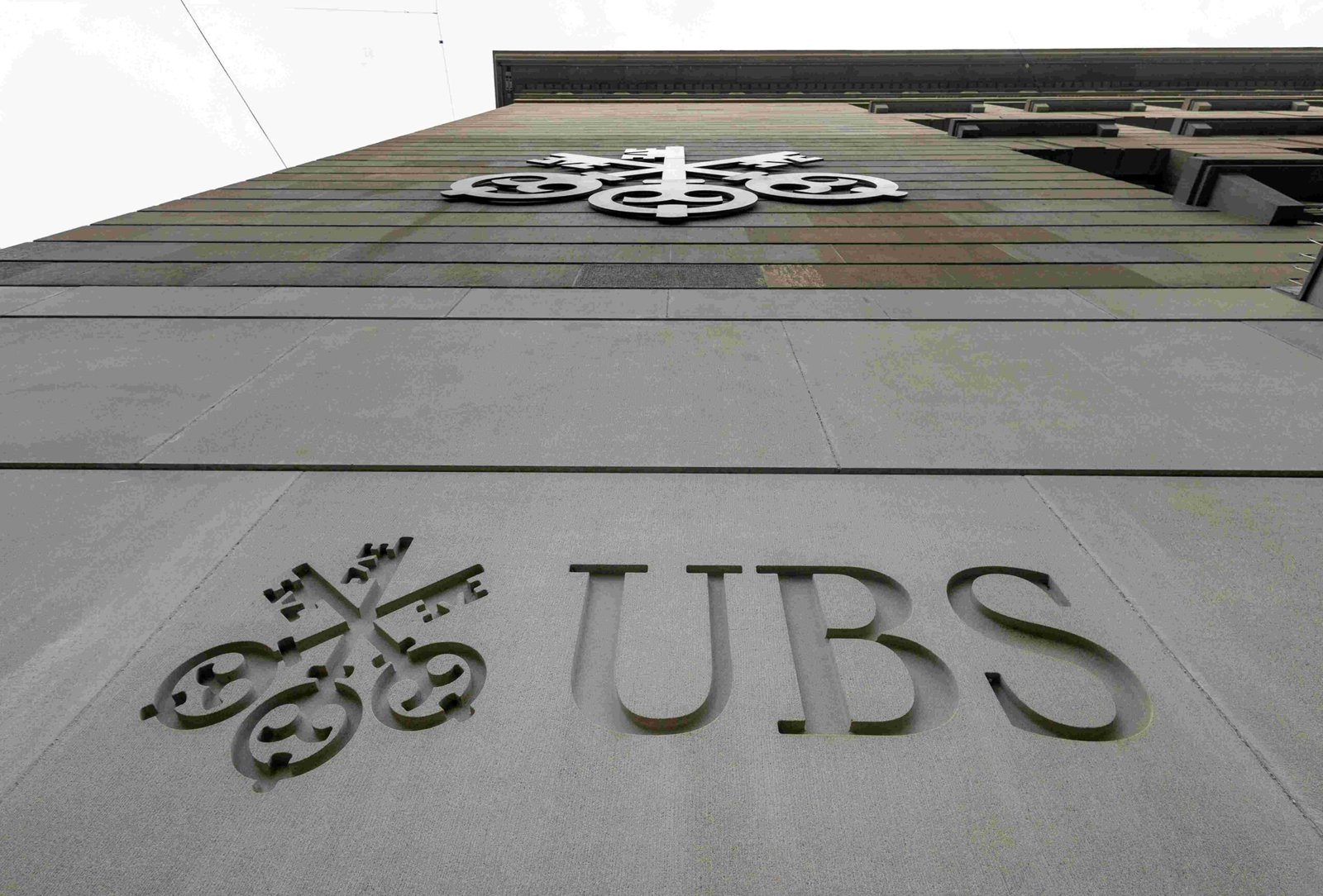 weekly_11.8.23_GLOBAL-BANKS-UBS