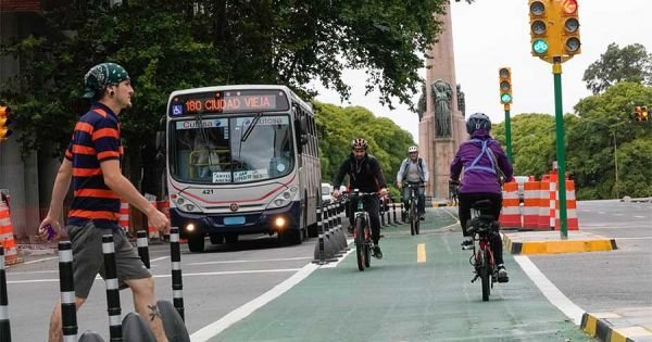 Use of bicycles on the rise in Montevideo